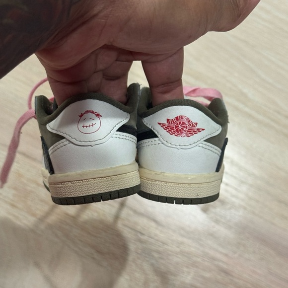 Nike X Travis Scott - Picture 4 of 4